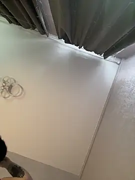 SwittieKendra's Live XXX Chat