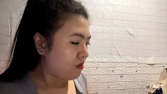 Онлайн чат XXX JannieHoyles