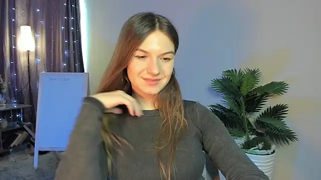 luna_lust_212 Adlı Modelin Canlı XXX Sohbeti