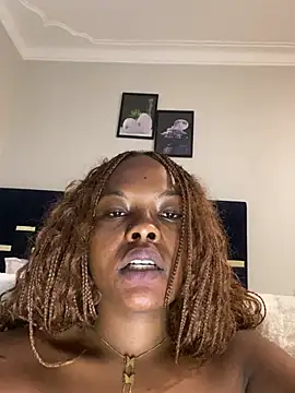 Dellah27 Adlı Modelin Canlı XXX Sohbeti