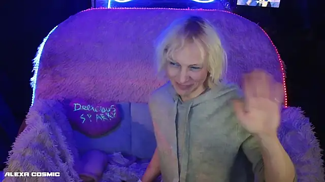 Alexa_Cosmic Chat XXX in diretta