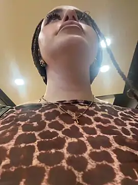 KiraSunshine's Live XXX Chat