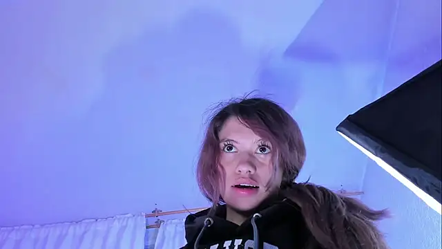 Sofiia_cute_ লাইভ XXX চ্যাট