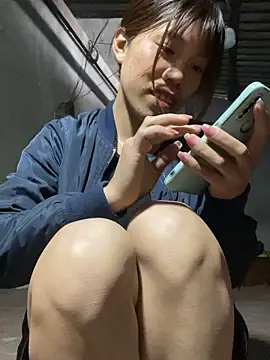 nhinhi-sexyのライブXXXチャット