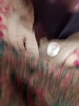 XXX chat uživo modela aunty_sumy