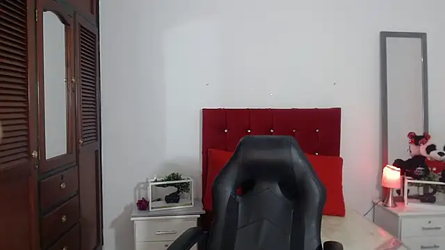 Ebony_foxxx: онлайн-секс-чат