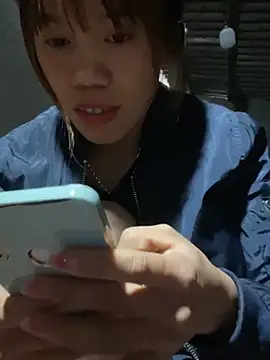 nhinhi-sexy's Live XXX Chat