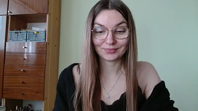 XXX chat uživo modela LooveELLYx