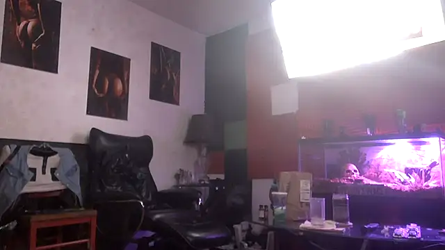 TheHellBilly Adlı Modelin Web Kamerası Şovu