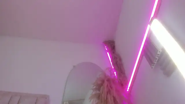 Brenda_lot 现场XXX聊天