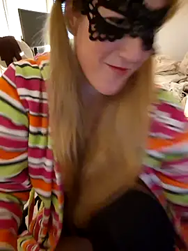 دردشة NaughtyCatgirl الجنسية المباشرة