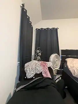 Exotic_Queen_ live XXX chat