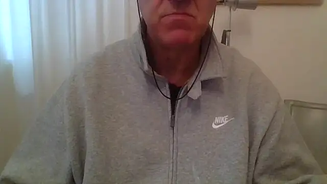 ANONIMO7735 Chat XXX in diretta