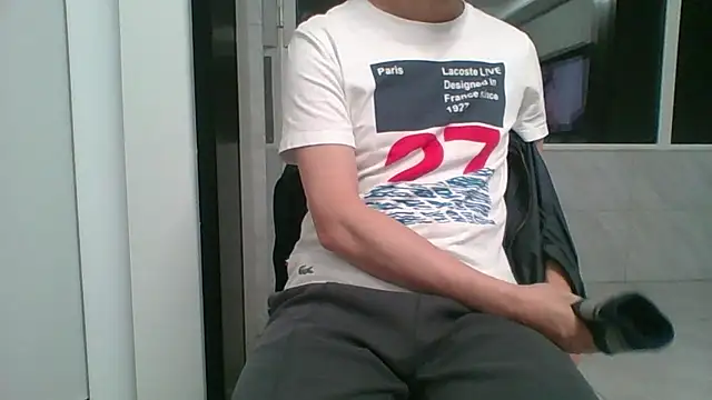 nole_china7's Live XXX Chat