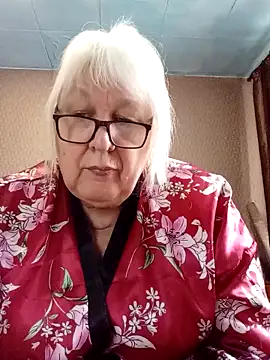 Alexia64231 Adlı Modelin Canlı XXX Sohbeti