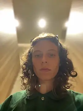 RinaMood élő XXX-chatje