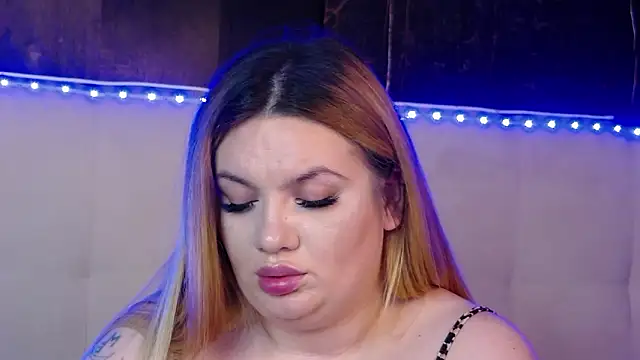 MelanieBrownn – Naživo XXX chat