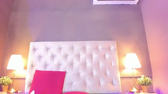 BetsyBennet_: διαδικτυακό σόου στην κάμερα