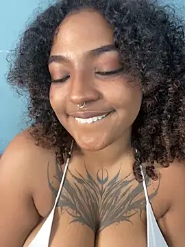 Cristal-Jonnes Live XXX-chat