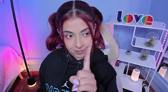 KathiaSaenz_ Live XXX-Chat