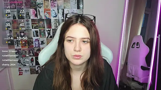 Chat XXX en directo de Anora_Miller