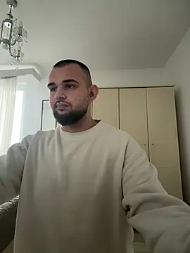 LunaFoxTip's Live XXX Chat