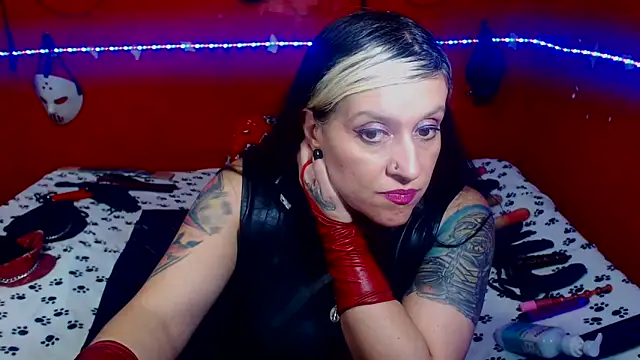 MATURE_Randy's Live XXX Chat