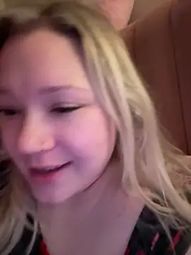 Chat XXX en directo de PiggyRose