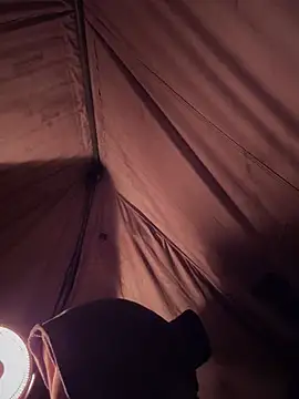 Chat XXX en directo de GoldenFlameGoddess