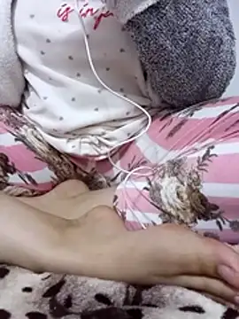 دردشة Bombamom الجنسية المباشرة