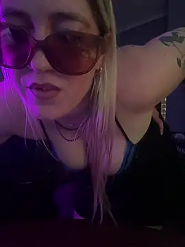 Chatroom XXX en direct de Granlady7