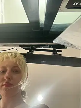 Chat XXX en directo de RonnieKiss