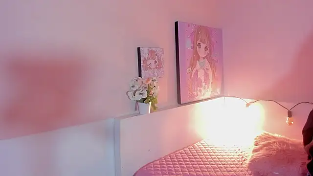 Strawberry_Kitty_'s Live XXX Chat