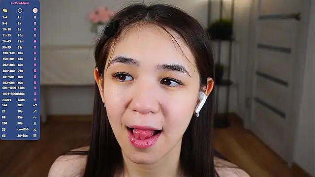 Chat XXX en directo de KiraAbling