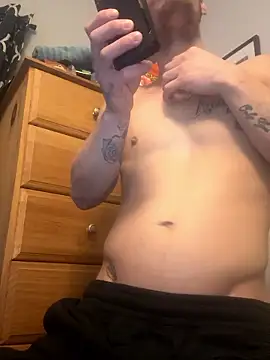 DeluxeMargin25's Webcam Show