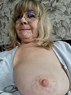 gentleblonde webcam show