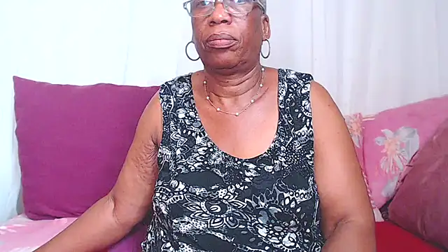 Freakyassnwildx élő XXX-chatje