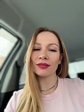 LavenderHot élő XXX-chatje