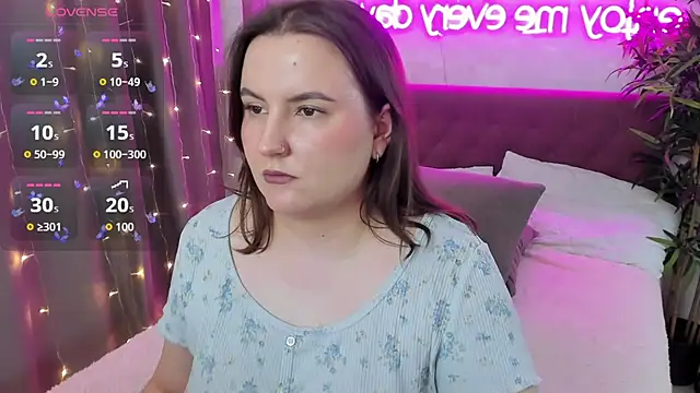 Chat +18 de FeralPeach ao vivo