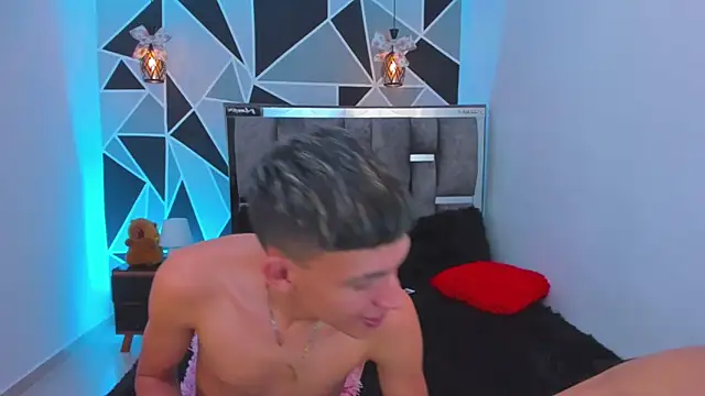 Juan_Nd_Stevenn Live XXX chat