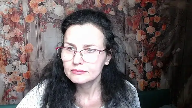 Chatroom XXX en direct de Miroslava_Happi