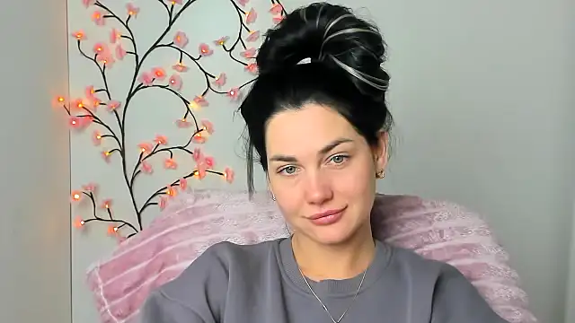 Lune_Moon's Live XXX Chat