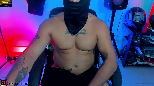 zeus_7777's Live XXX Chat