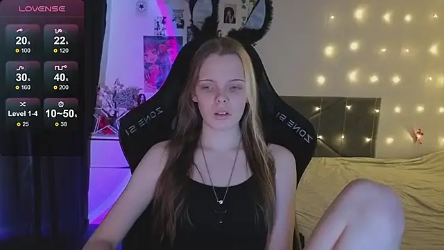 Luna_Navy's Webcam Show