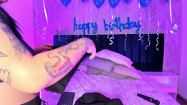 Saarada লাইভ XXX চ্যাট