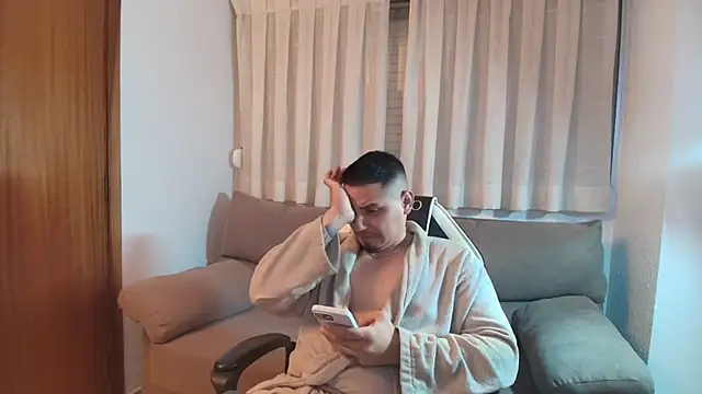 Milanthompson2025 – Naživo XXX chat