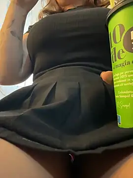 CrazyTori live XXX chat