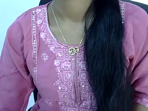 Khushi_v Live XXX-chat