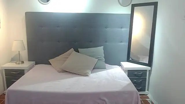 chaneelstark's Live XXX Chat