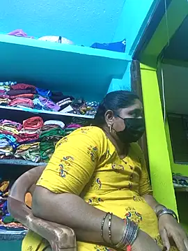 Villageanuty 即時 XXX 聊天